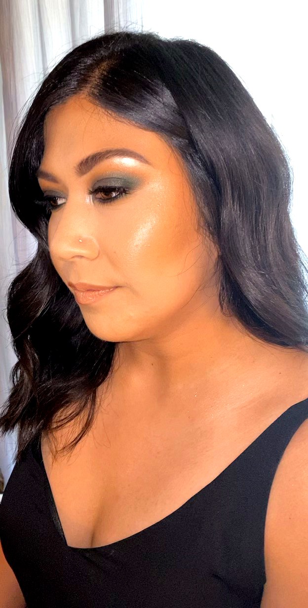 Emerald smoky eye — bold, dramatic editorial glam